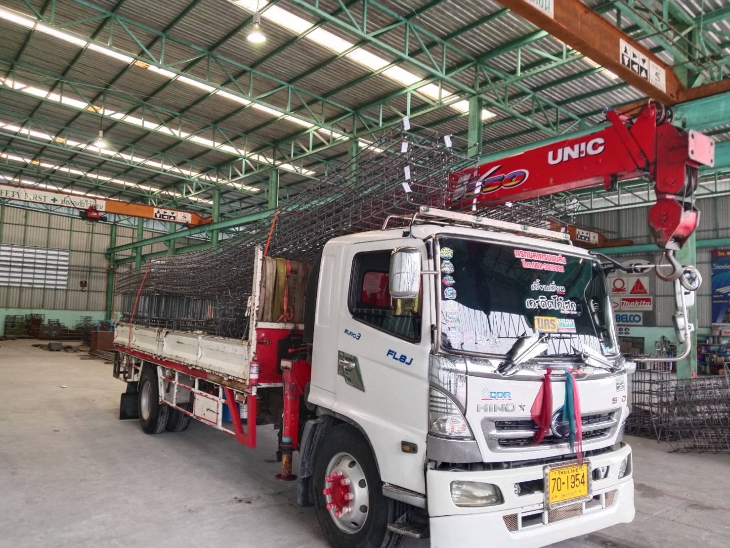 ผลงาน รถเฮี๊ยบนาตาขวัญ เมืองระยอง ให้บริการขนส่งและยกเหล็กเสริมโครงสร้างภายในโรงงานอุตสาหกรรม